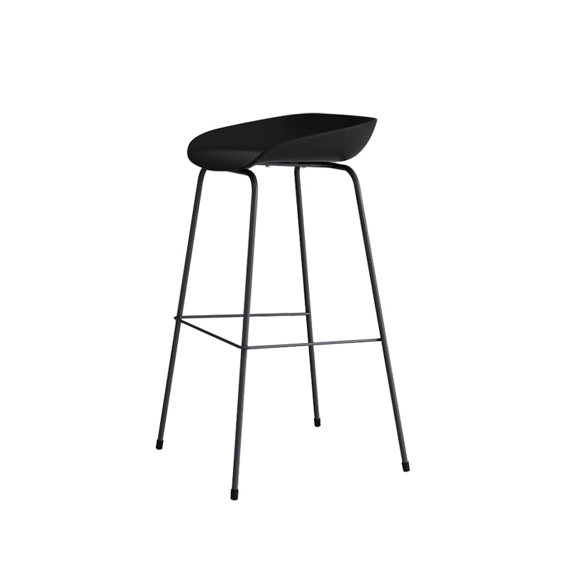 Eigentijdse woonkamer plastic lage rug barkruk met voetsteun