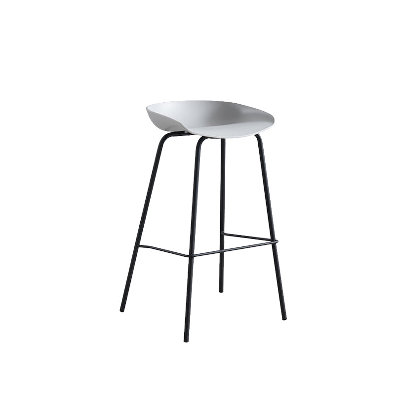 Industriële binnenplastic kuipstoelbalkruk met voetsteun