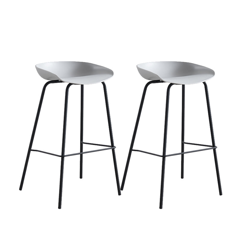 Industriële binnenplastic kuipstoelbalkruk met voetsteun