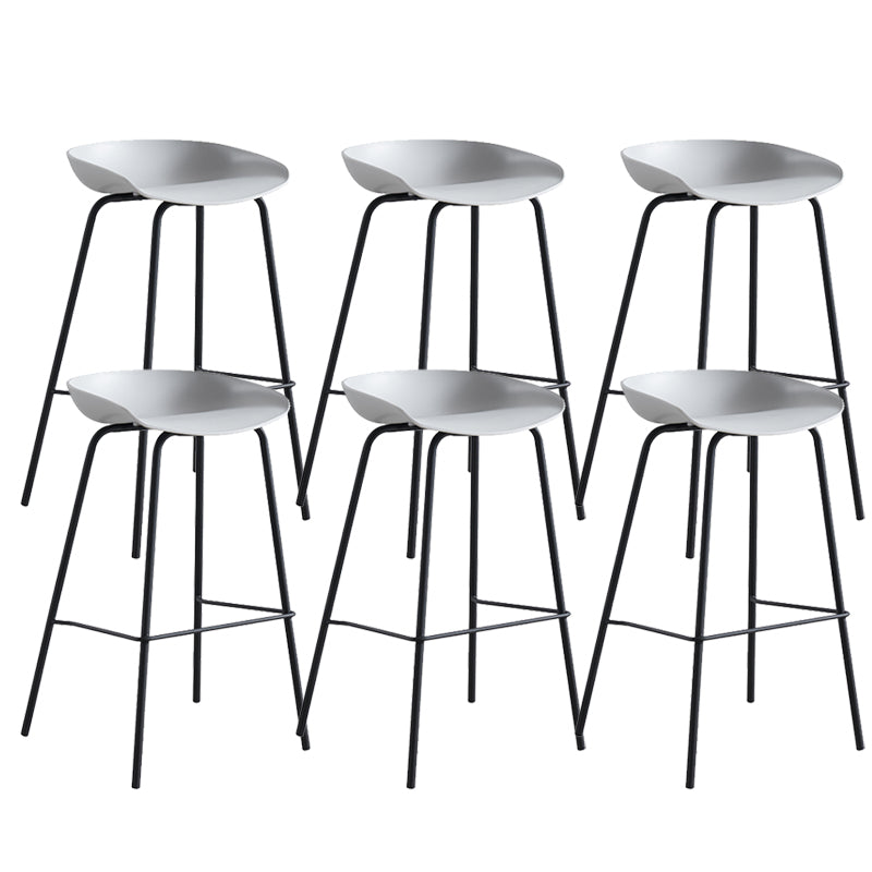 Industriële binnenplastic kuipstoelbalkruk met voetsteun