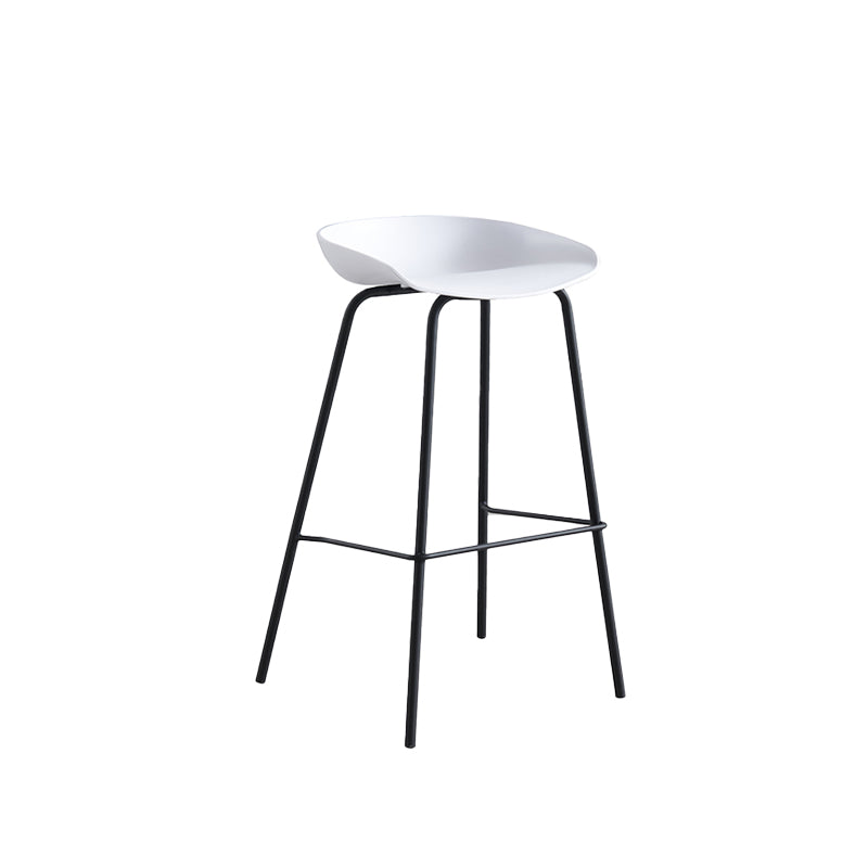 Industriële binnenplastic kuipstoelbalkruk met voetsteun