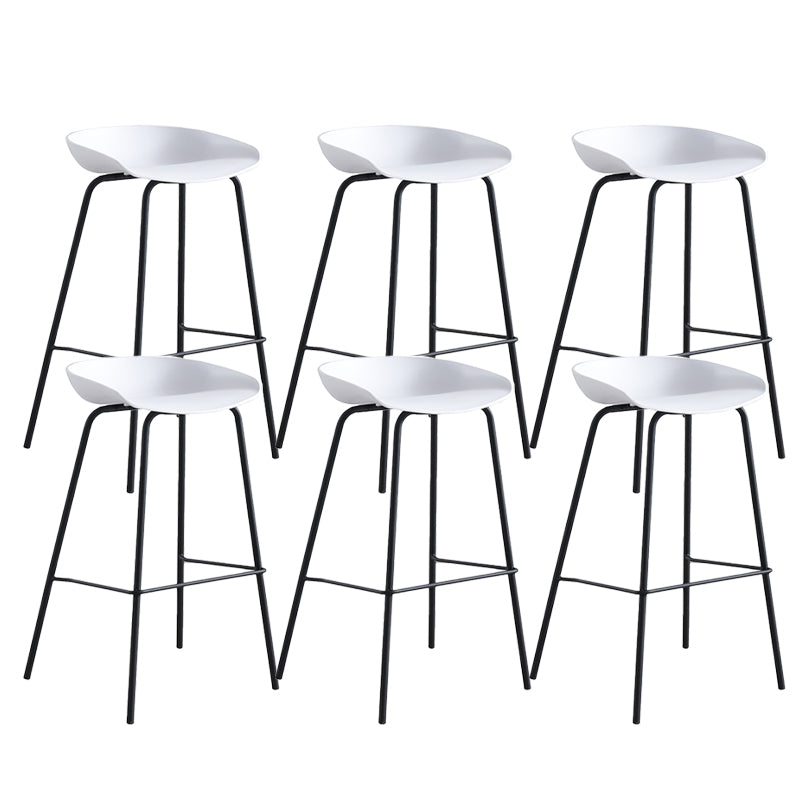 Industriële binnenplastic kuipstoelbalkruk met voetsteun