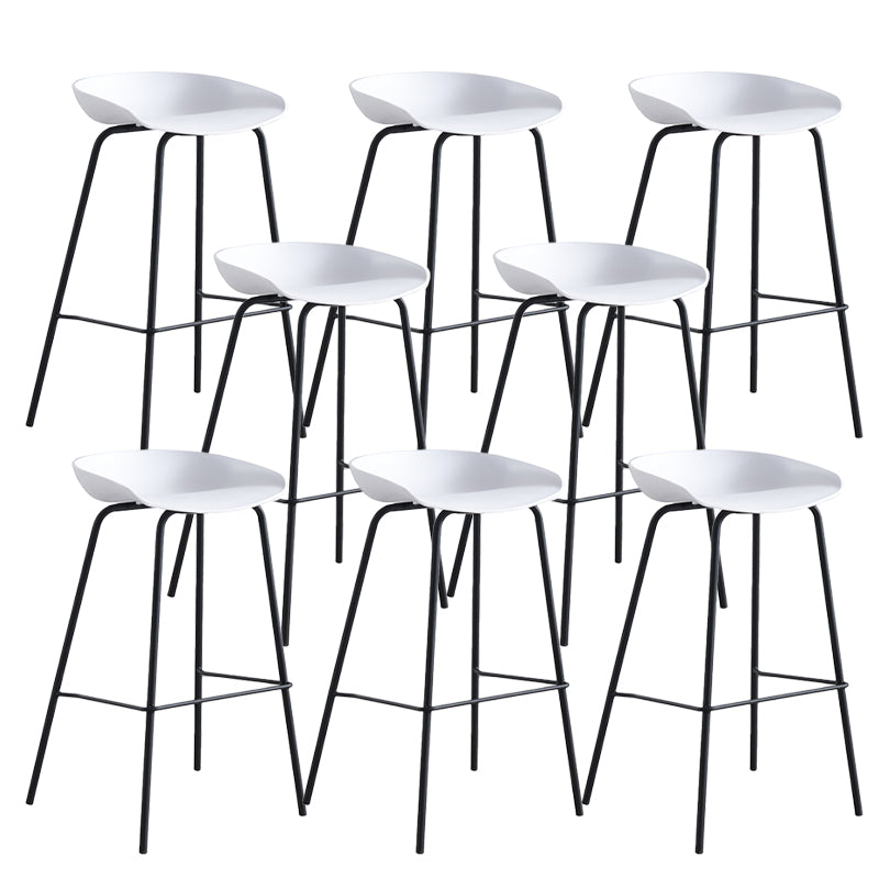 Industriële binnenplastic kuipstoelbalkruk met voetsteun