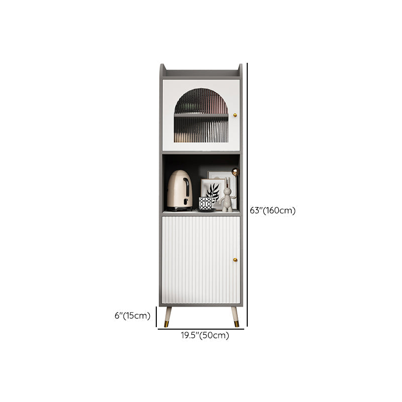 Armadietto contemporaneo in legno in legno in bianco con porte di vetro