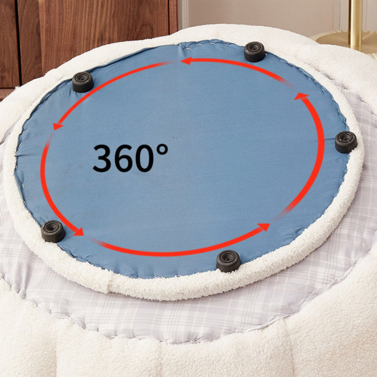 Eigentijdse papasan stoel met genaaid kussen terug en massief houten frame