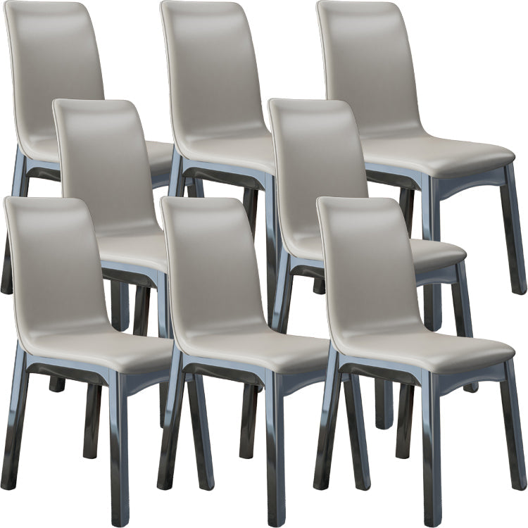 Glam -stijl lederen Parsons rug houten benen eetkamerstoel