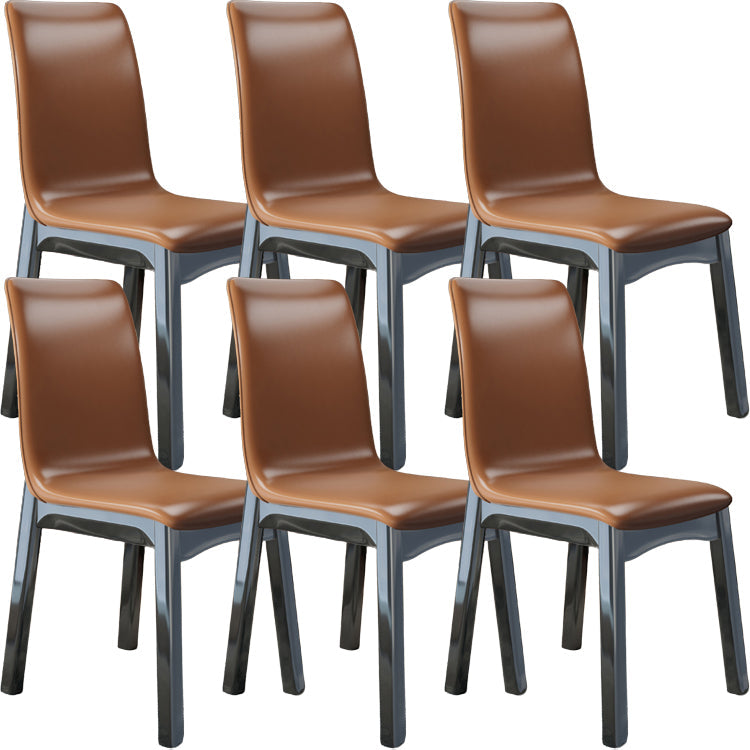 Glam -stijl lederen Parsons rug houten benen eetkamerstoel