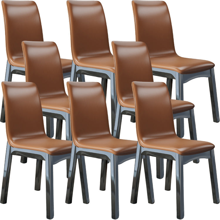 Glam -stijl lederen Parsons rug houten benen eetkamerstoel