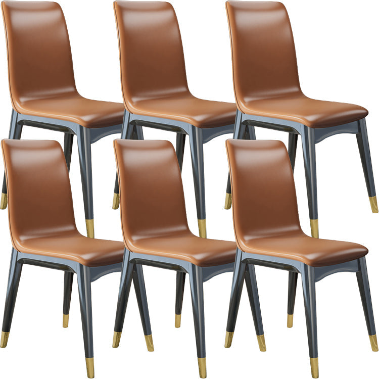 Glam -stijl lederen Parsons rug houten benen eetkamerstoel