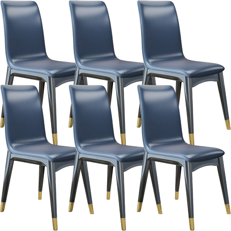 Glam -stijl lederen Parsons rug houten benen eetkamerstoel