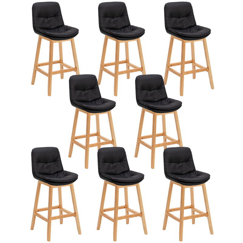 Pignes en bois massif contemporain tabourets de comptoir en faux cuir avec repose-pieds