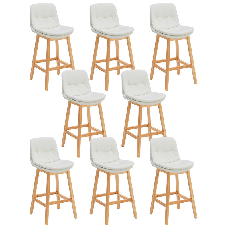 Pignes en bois massif contemporain tabourets de comptoir en faux cuir avec repose-pieds