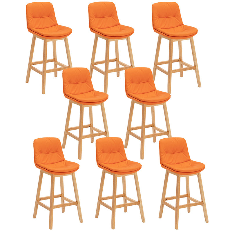 Pignes en bois massif contemporain tabourets de comptoir en faux cuir avec repose-pieds