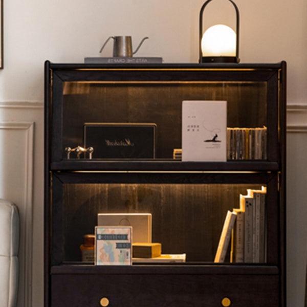 Schwarzer massiver Holzkurioschrank moderne Glastüren mit Beleuchtung