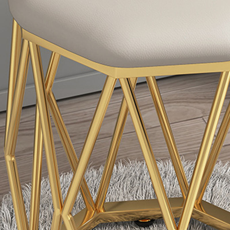 Moderne osmanische Kunstleder wasserfeste Sechskantoktomane mit Metallbein