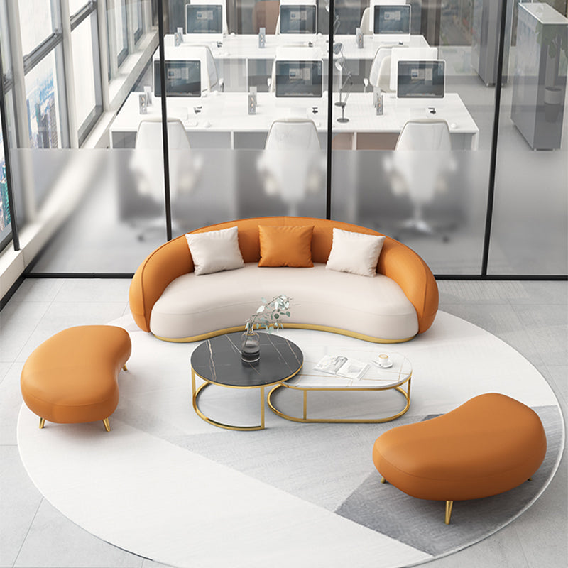 Hedendaagse vaste kleur hellende arm gebogen bank voor woonkamer
