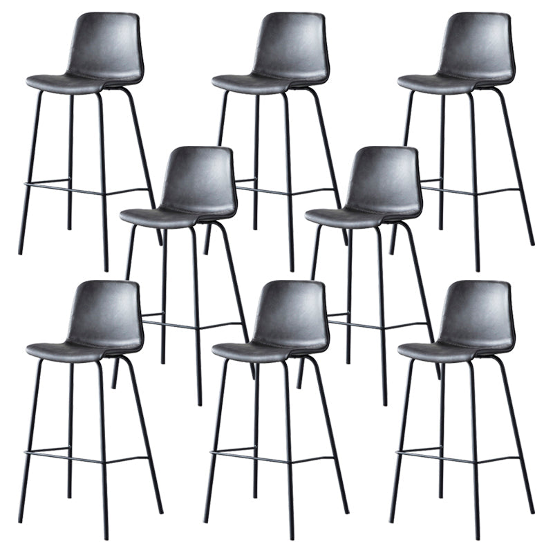 Sgabello da bar in pelle posteriore bassista in stile contemporaneo con gambe metalliche