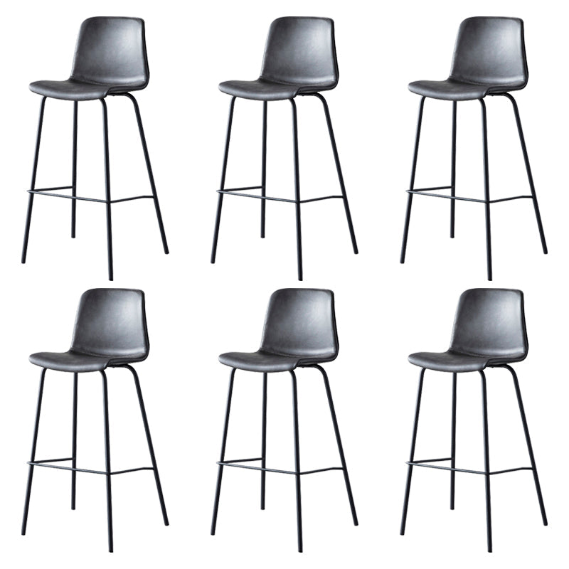Sgabello da bar in pelle posteriore bassista in stile contemporaneo con gambe metalliche
