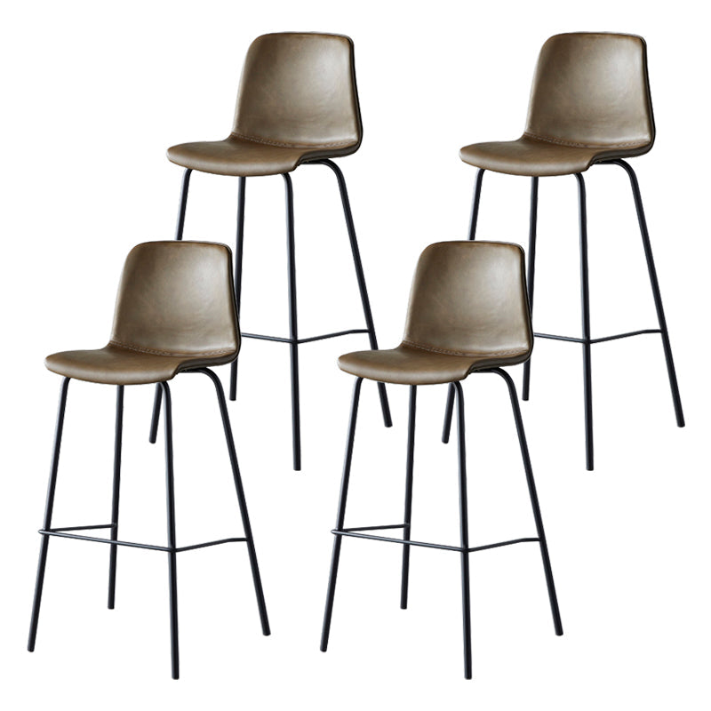 Sgabello da bar in pelle posteriore bassista in stile contemporaneo con gambe metalliche