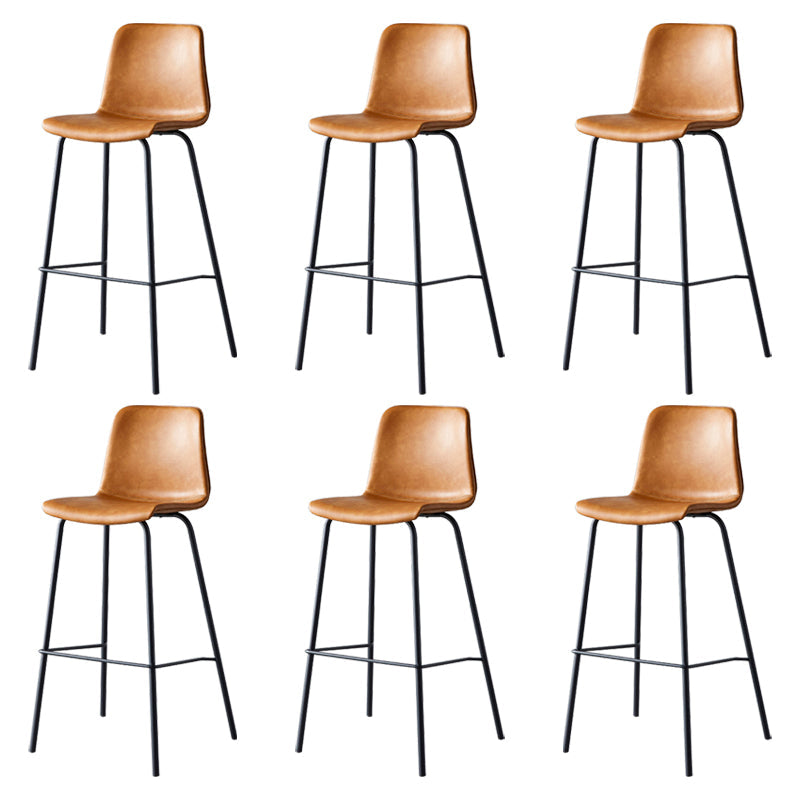 Sgabello da bar in pelle posteriore bassista in stile contemporaneo con gambe metalliche