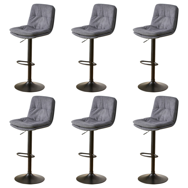 Style moderne tabouret de bar rembourré à réglage rotatif avec des jambes en métal