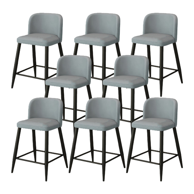 Moderni sgabelli da bar in fico rombina con poggiapiedi con poggiapiedi