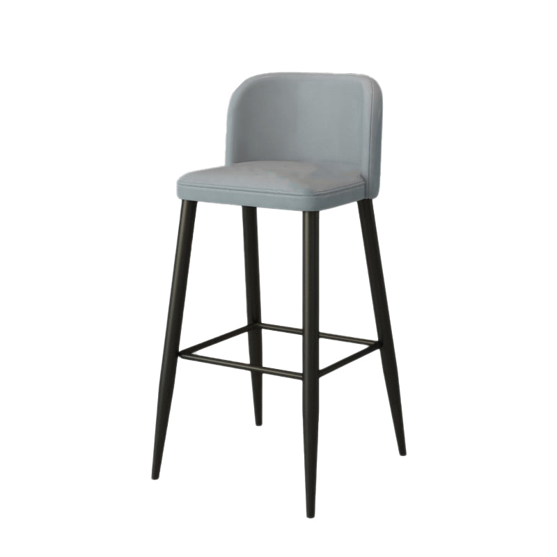 Moderni sgabelli da bar in fico rombina con poggiapiedi con poggiapiedi