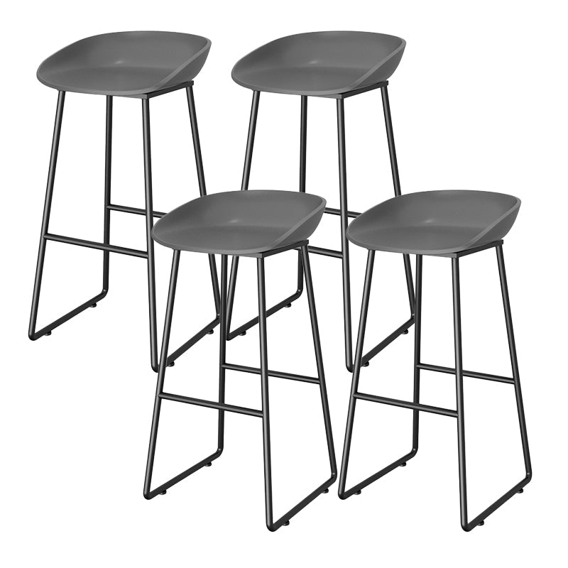 Contemporary Plastic Backrest Counter High Stool with Black Metal Base Grey 4 Piece Set Clearhalo 'Bar Furniture' 'Bar Stools' 'bar_stools' 'furn' 'furn_bar_stools' 'Furniture' 'Kitchen & Dining Furniture' 7748728