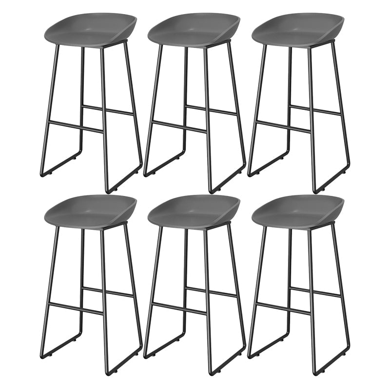 Contemporary Plastic Backrest Counter High Stool with Black Metal Base Grey 6 Piece Set Clearhalo 'Bar Furniture' 'Bar Stools' 'bar_stools' 'furn' 'furn_bar_stools' 'Furniture' 'Kitchen & Dining Furniture' 7748729