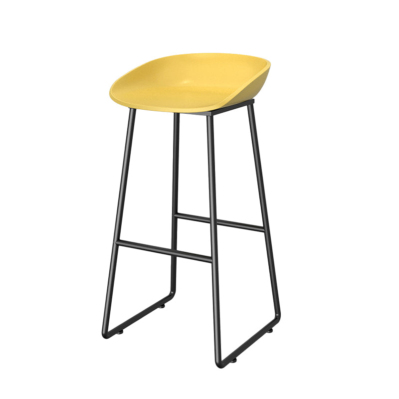 Contemporary Plastic Backrest Counter High Stool with Black Metal Base Yellow 1 Piece Clearhalo 'Bar Furniture' 'Bar Stools' 'bar_stools' 'furn' 'furn_bar_stools' 'Furniture' 'Kitchen & Dining Furniture' 7748741