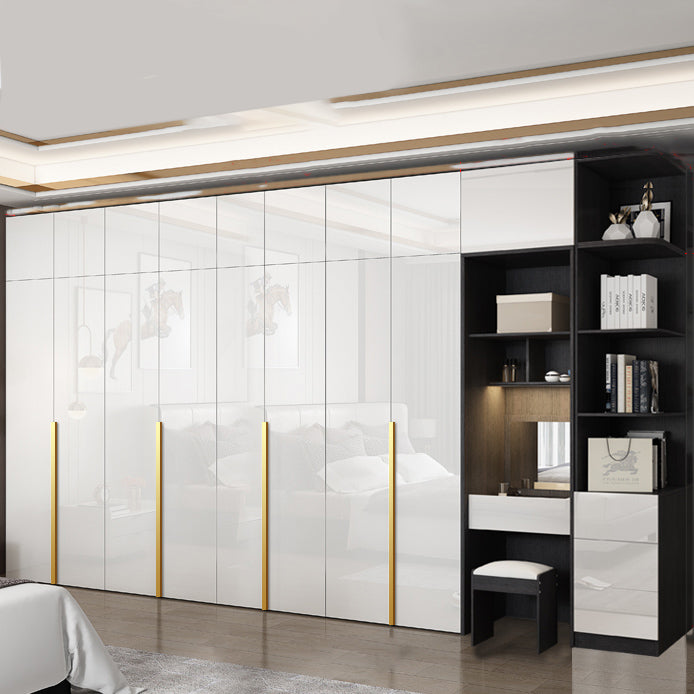 Scharnierende garderobe kast met kledingstaaf moderne opbergkast