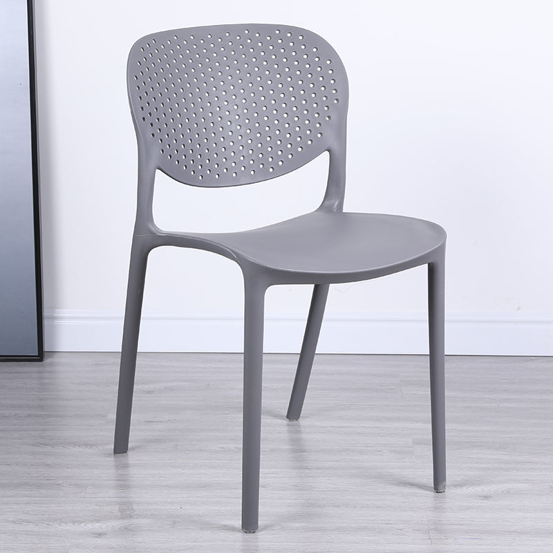 Chaise latéral d'empilement en plastique de style moderne