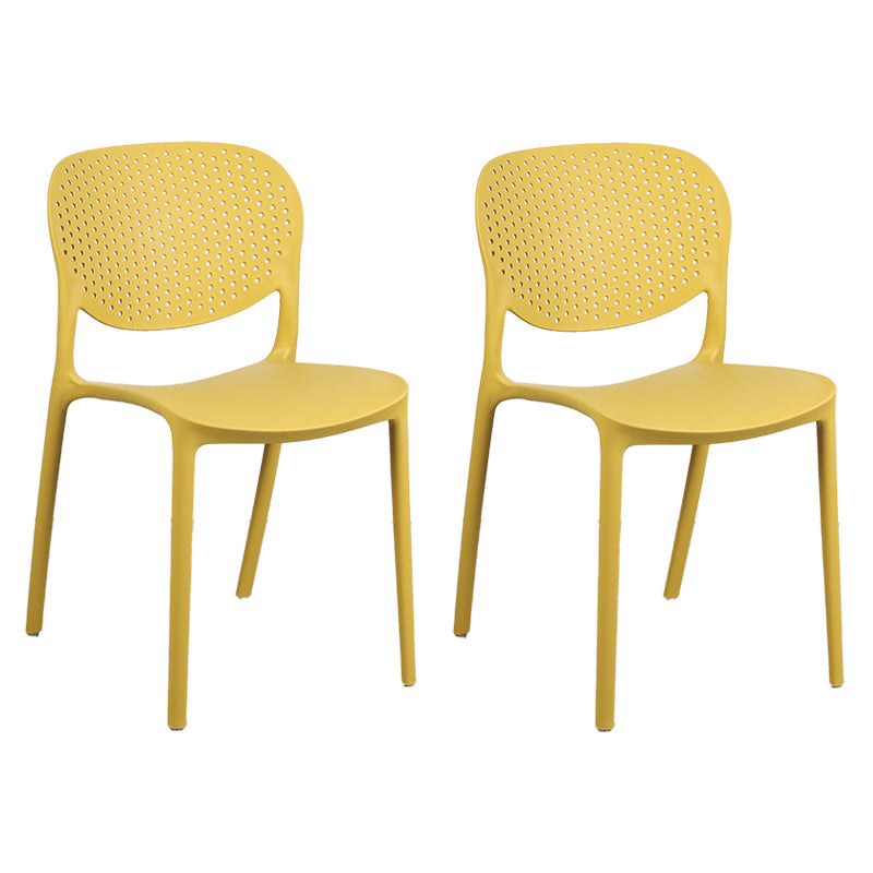 Chaise latéral d'empilement en plastique de style moderne