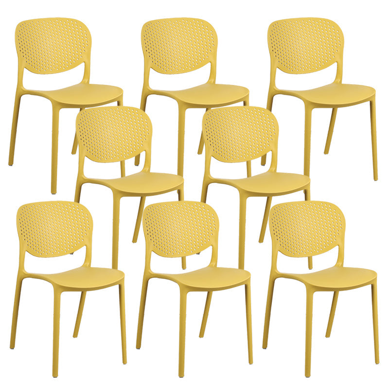 Chaise latéral d'empilement en plastique de style moderne