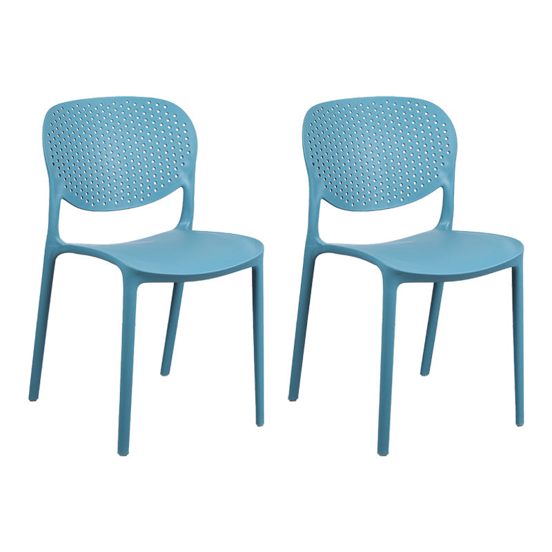 Chaise latéral d'empilement en plastique de style moderne