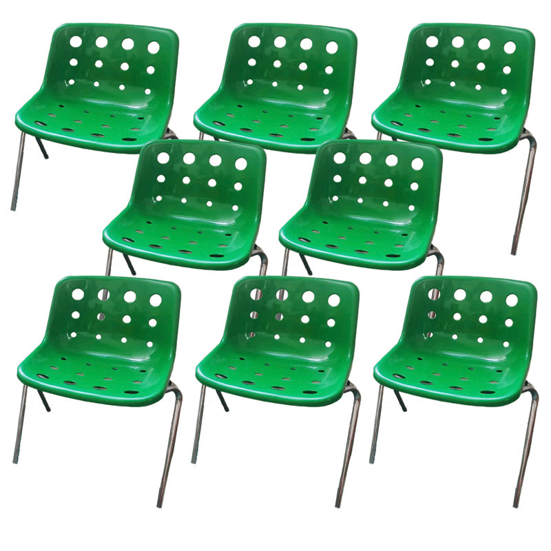 Chaise latéral d'empilement en plastique de style moderne chaise sans bras avec des jambes chromées