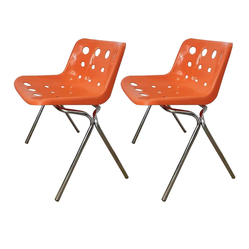 Chaise latéral d'empilement en plastique de style moderne chaise sans bras avec des jambes chromées