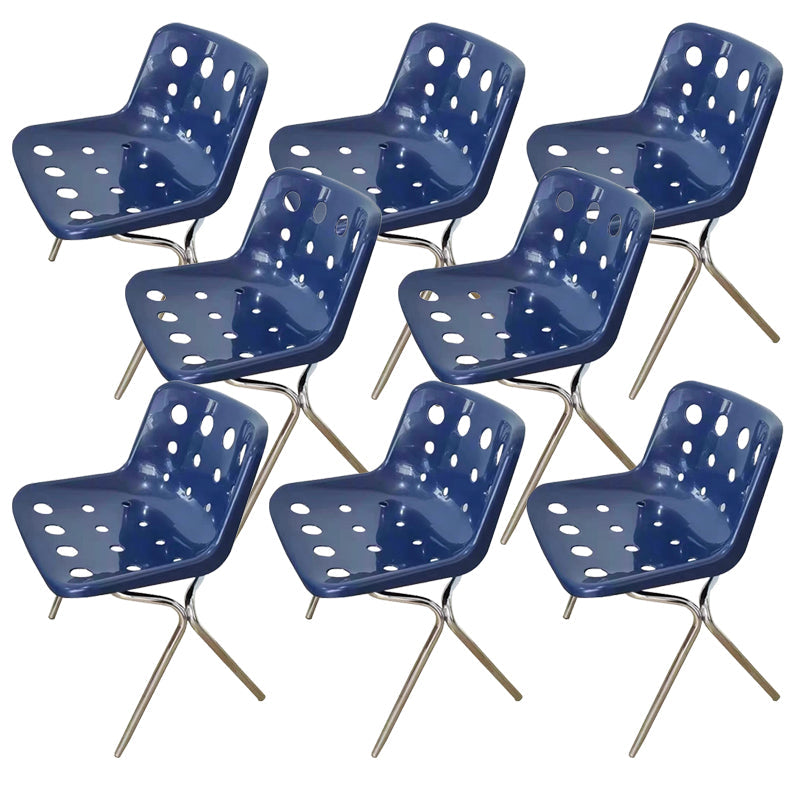 Chaise latéral d'empilement en plastique de style moderne chaise sans bras avec des jambes chromées