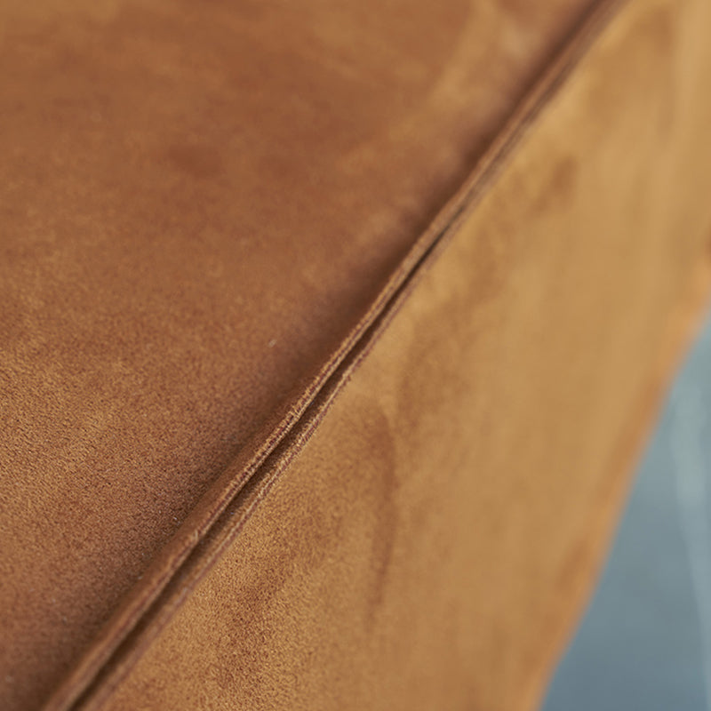 Silla de acento de salón contemporáneo con marco de metal y espalda suelta