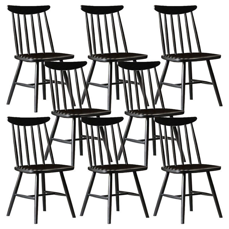 Sedia da pranzo in legno massiccio contemporaneo.