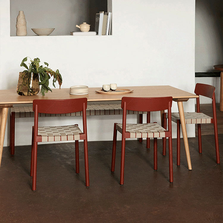 Moderno sedia da pranzo in legno massiccio a legno massiccio.