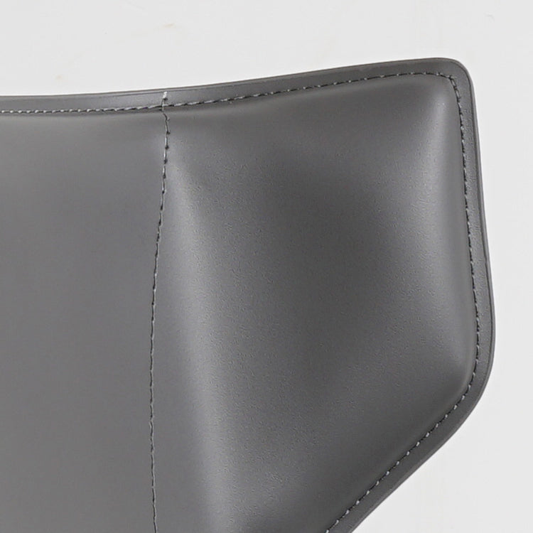 Silla de comedor de cuero y metal sin brazo de forma sintética contemporánea