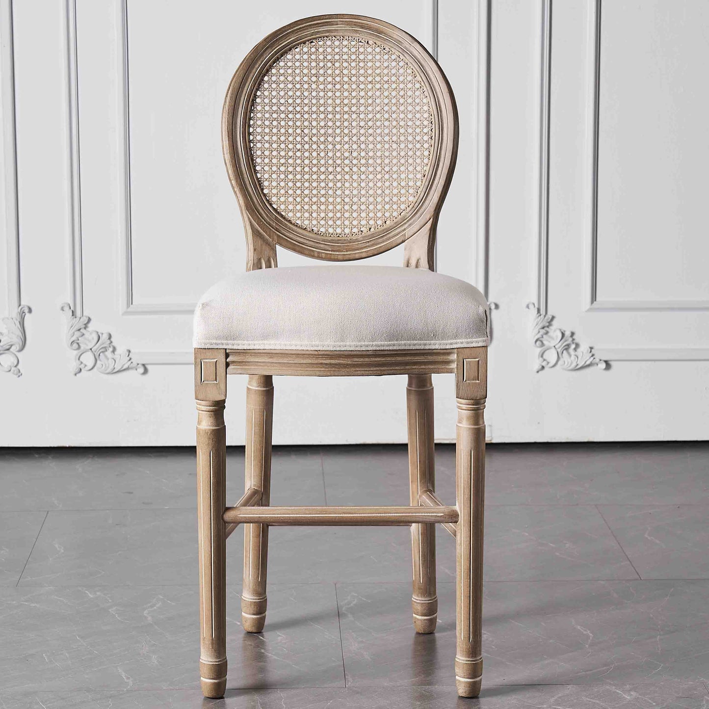 Volledige rug gestoffeerde armloze barkruk met massief houtbasis