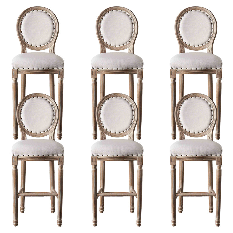 Volledige rug gestoffeerde armloze barkruk met massief houtbasis