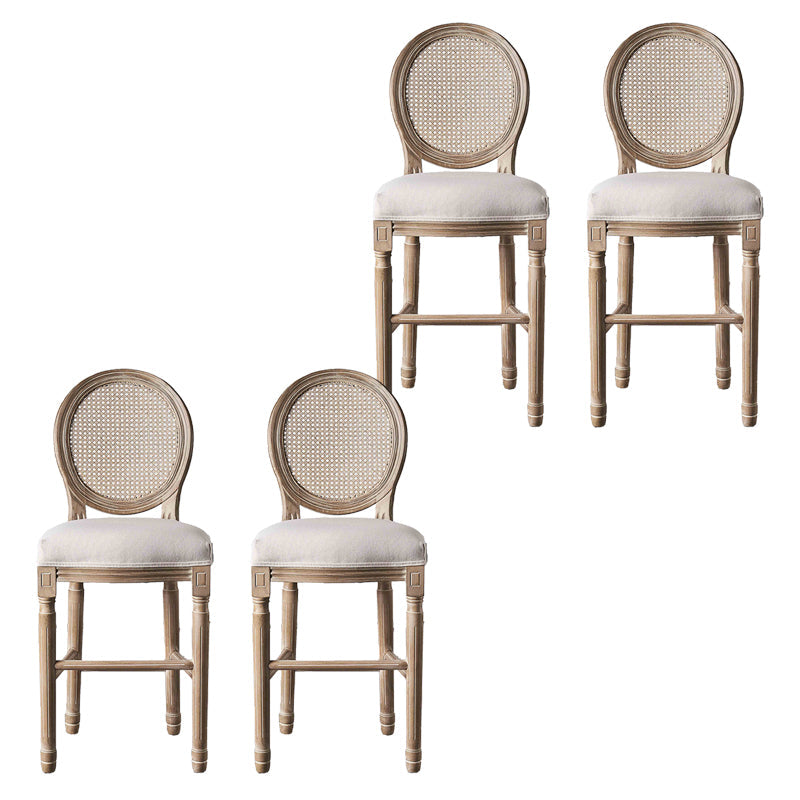 Volledige rug gestoffeerde armloze barkruk met massief houtbasis