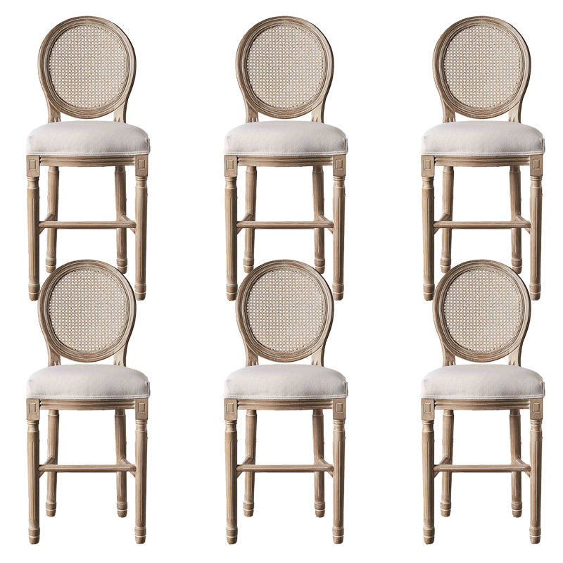 Volledige rug gestoffeerde armloze barkruk met massief houtbasis