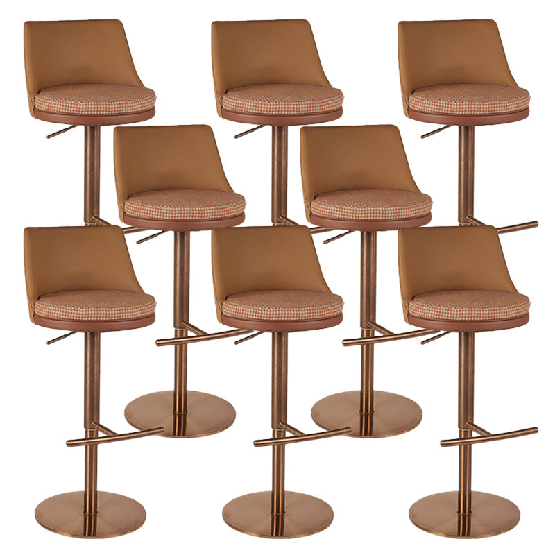 GLAMスタイル調整可能なスイベル布張りの布張りのバースツールと金属脚