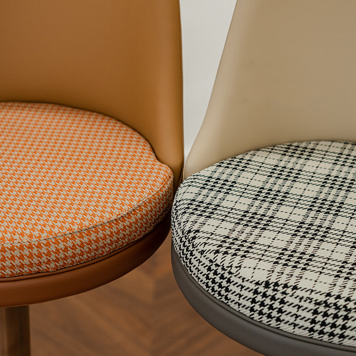 GLAMスタイル調整可能なスイベル布張りの布張りのバースツールと金属脚