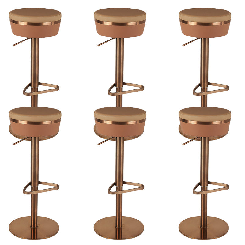 GLAMスタイル調整可能なスイベル布張りの布張りのバースツールと金属脚