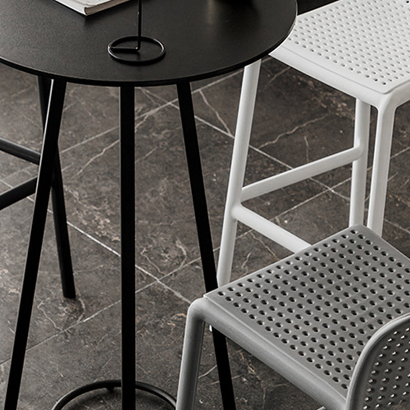 Contemporary Wood Top Round Bar Dining Table with Metal Base Clearhalo 'Bar Furniture' 'Bar Tables' 'bar_tables' 'furn' 'furn_bar_tables' 'Furniture' 'Kitchen & Dining Furniture' 7764045